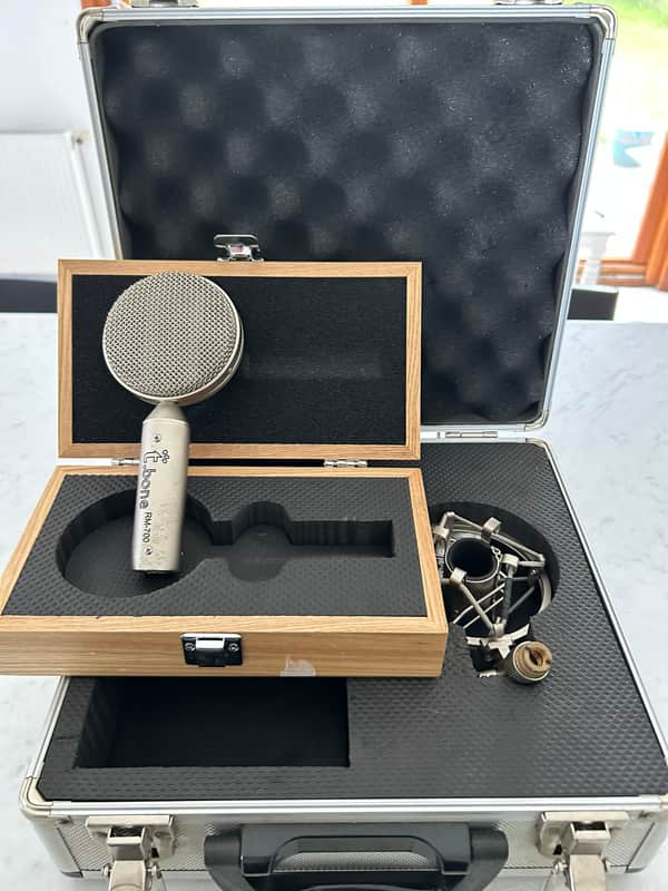 T bone RM700 image 1