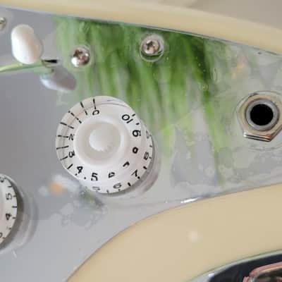 Fender slim USA hardtail Nile Rodgers Hitmaker Stratocaster Loaded Body Olympic white image 5