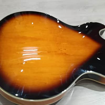 Sire Larry Carlton H7 VS image 4