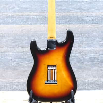 Fender '62 Stratocaster Reissue STD-62 MIJ 3-Color Sunburst El. Guitar w/Case image 3
