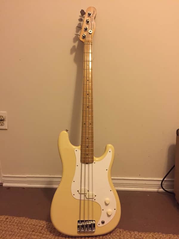 Fender Bullet Bass 1981-1983 Cream image 1