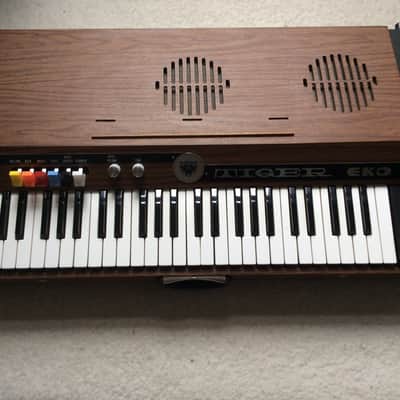 EKO Tiger 3000 . 1970's Organ Combo . Amber Wood Vintage Analogue Electric piano - made in Italy image 3