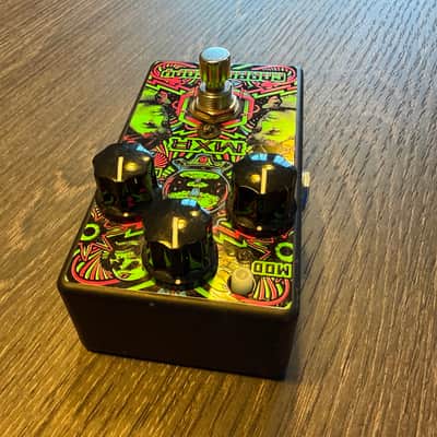 MXR ILD169 I Love Dust Limited Edition Carbon Copy 2018 - Green/Pink Graphic image 3