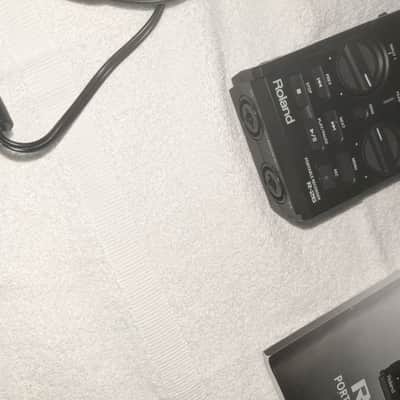 Roland R-26 6-Channel Portable Recorder 2010s - Black image 4