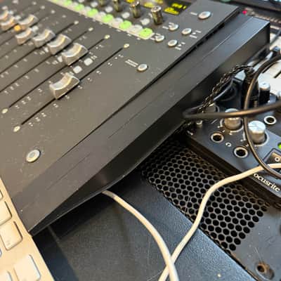 Avid Artist Mix 2010s - Black image 3