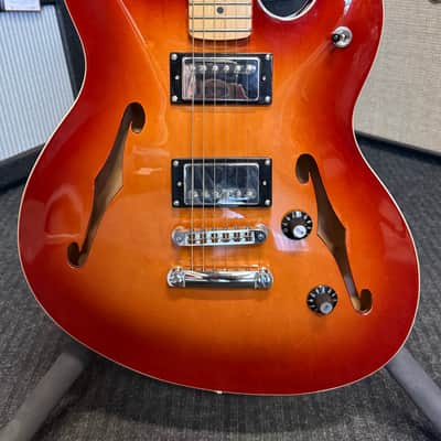 Squier "Affinity Starcaster Deluxe", Sienna Sunburst - Open Box image 3