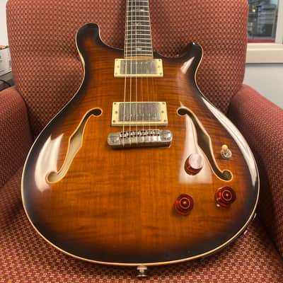 PRS SE Hollowbody II Piezo 2020 - 2024 - Black Gold Burst image 1