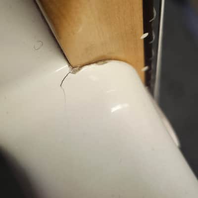 Fender Standard HSS Stratocaster with Rosewood Fretboard 1999 - 2005 - Arctic White image 2