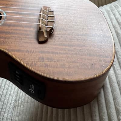 Luna High-Tide Koa Concert Ukulele 2010s - Natural image 8