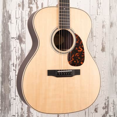 Larrivee OM-03R - Rosewood Back and Sides image 3