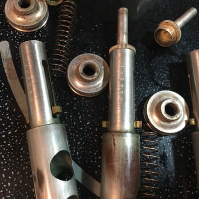 MAKE OFFER CORNET 1922 CONN 10A WONDER SILVER PLATE MISSING SOME PARTS NOT FUNCTIONING FREE SHIP image 8
