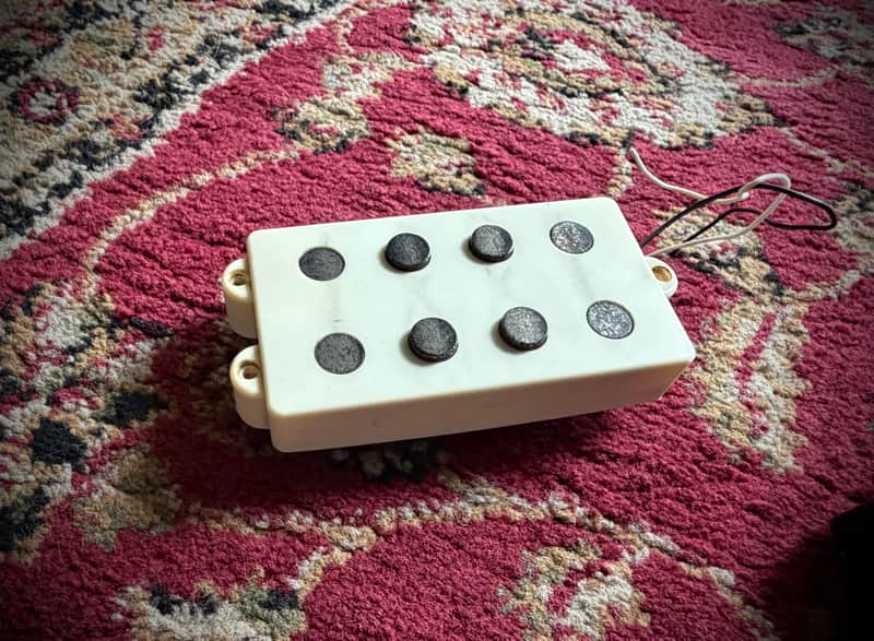1976 RARE MUSICMAN STINGRAY BASS LONG POLES PICKUP - CREAM COVER image 1