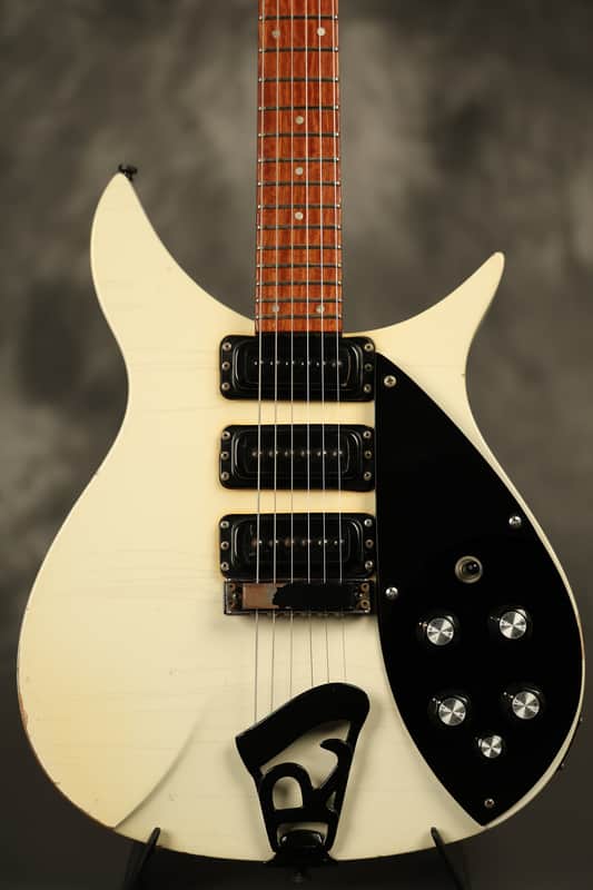 1985 Rickenbacker 350 BT White w/Black hardware image 1