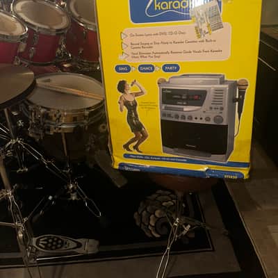 Venturer Karaoke Machine - Cassette Player & Radio Factory Sealed image 2