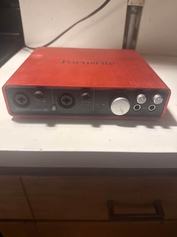 Focusrite Scarlett 6i6 USB 2.0 Audio Interface 2013 - 2016 - Red / Black image 1