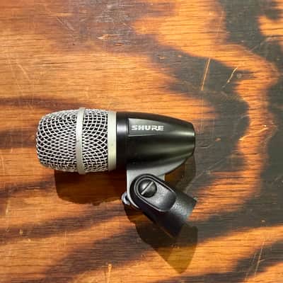 Shure PG56-LC Cardioid Swivel-Mount Dynamic Snare/Tom Microphone with A50D Mount 2010s - Black image 1