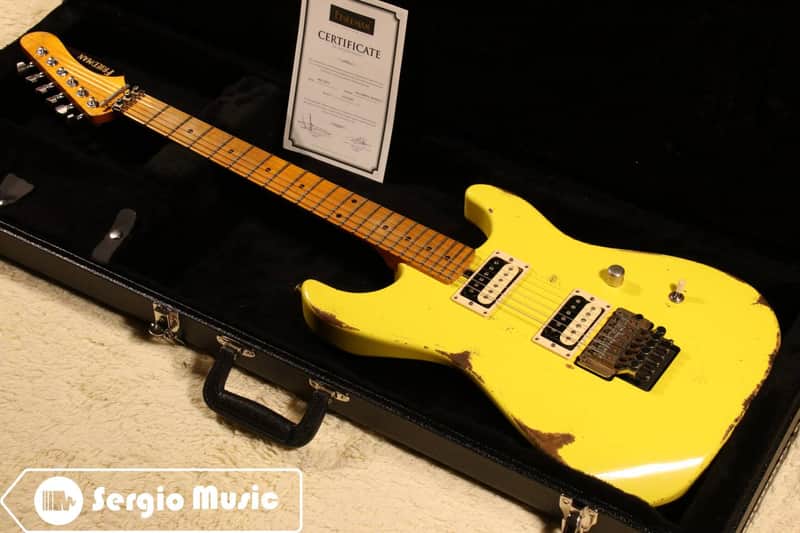 FRIEDMAN CALI CUSTOM GUITAR GRAFFITI YELLOW