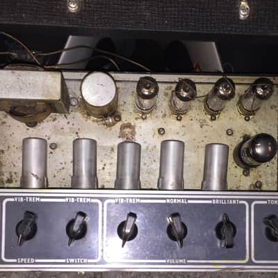 Vox AC30 JMI NoTop boost, 1965 Vibrato, 2x12"Grey Bullet, new cabinet, a real strong sound !  EX+ image 9