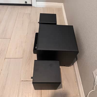 Yamaha HS8 Subwoofer and Pair of HS5 5" Powered Studio Monitors image 4