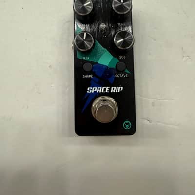Pigtronix Space Rip Analog PWM Synthesizer Synth Guitar Effect Pedal + Box image 2