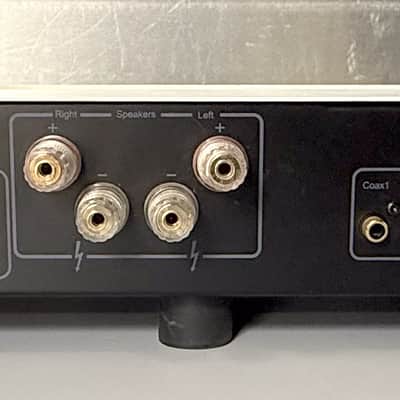 Hegel Rost Integrated Amplifier w/ Remote image 3