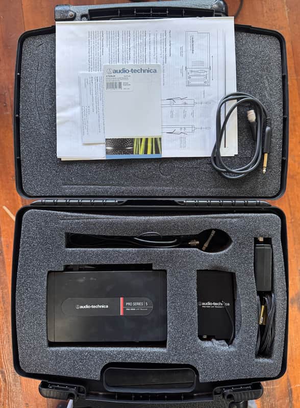 Audio Technica PRO-R500 UHF Receiver w/AT829 Clip-On Mic image 1