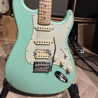 Fender Stratocaster 2024 - satin green image 2