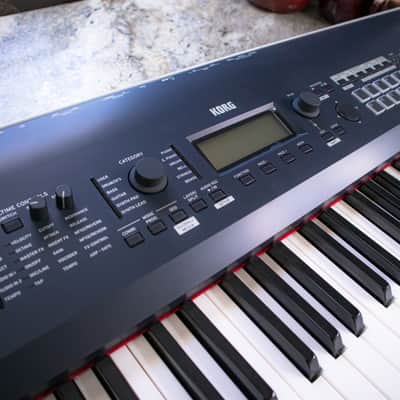 Korg KROSS 2 88 88-Key Synthesizer Workstation image 3
