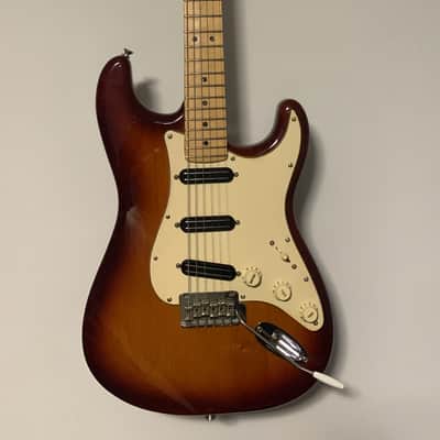 Fender Japan Stratocaster Electric Guitar Ref No.5732 | Reverb France