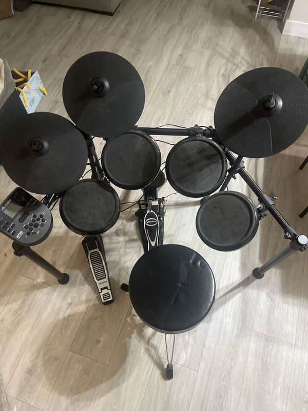 Alesis DM6 Nitro Kit Electronic Drum Set 2010s - Black image 1