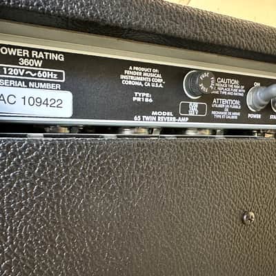 Fender '65 Twin Reverb Reissue 85-Watt 2x12" Guitar Combo 1991 - Present - Black image 3