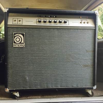 Ampeg VT-22 100-Watt 2x12" Guitar Combo