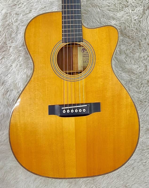 2005 Martin OMC-28 Lawrence Juber Signature Model acoustic guitar with case image 1