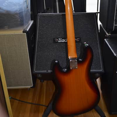 Fender 61 Reissue Jazz Bass Stack Knob Sunburst (1997 ) image 4