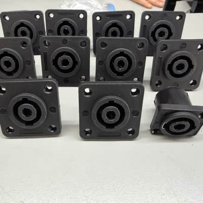 10 SpeakOn 4 Pole Mount Female Connectors image 1
