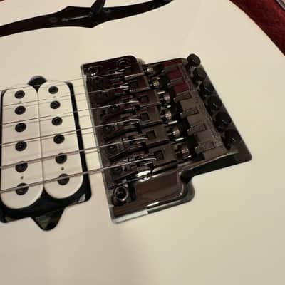 Ibanez PGM300RE-WH 20th Anniversary Paul Gilbert Signature 2009 - White image 7