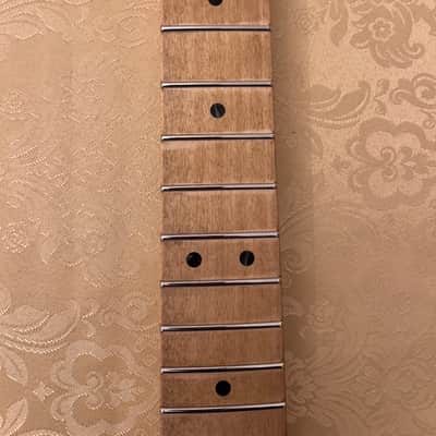 Fender USA Stratocaster Maple Neck, Stainless Steel Frets, Compound Radius, Locking Tuners image 3