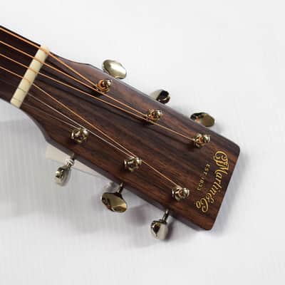 Martin 0-10E Retro Jason Isbell Signature - Natural image 7
