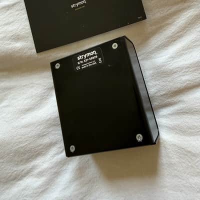 Strymon Flint Reverb and Tremolo V1 - GREAT CONDITION! Black with White Knobs image 5