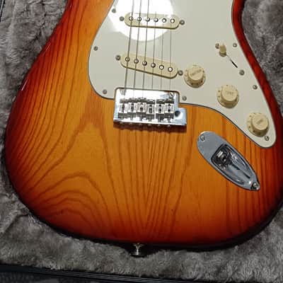 Fender American Professional Stratocaster with Rosewood Fretboard 2019 - Sienna Sunburst image 11