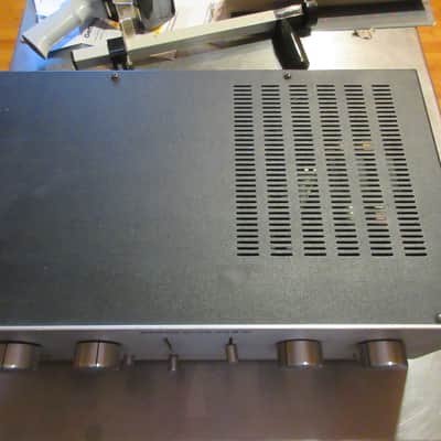 Marantz Model 1060 Stereo Console Amplifier 1971 - 1978 - Silver image 1
