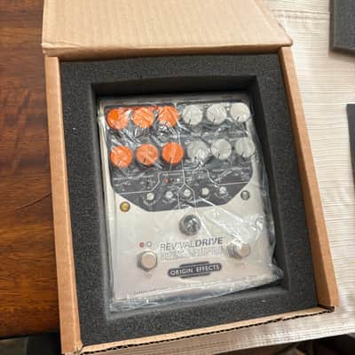 Origin Effects RevivalDRIVE Ghosting Overdrive - Silver/Orange image 5