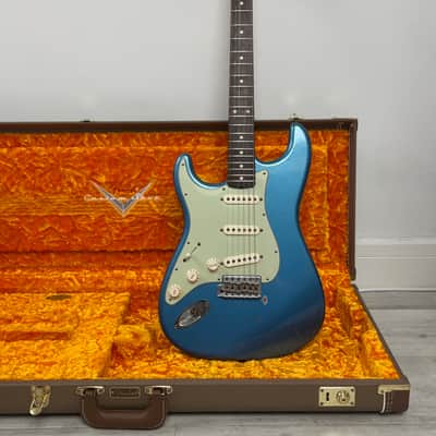 FENDER CUSTOM SHOP 1960 LAKE PLACID BLUE STRATOCASTER LEFT HANDED image 3