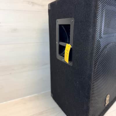 Yamaha BR15 400w 2-Way Passive 15" Speaker 2011 - Present - Black image 3