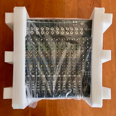 Mackie 1642VLZ4 Mixer (Mint Condition) image 7