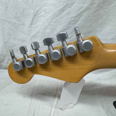 Fender E Series Deluxe Stratocaster HSS Guitar with S1 Tremolo - MIJ Made In Japan 1984 - 1987 image 8