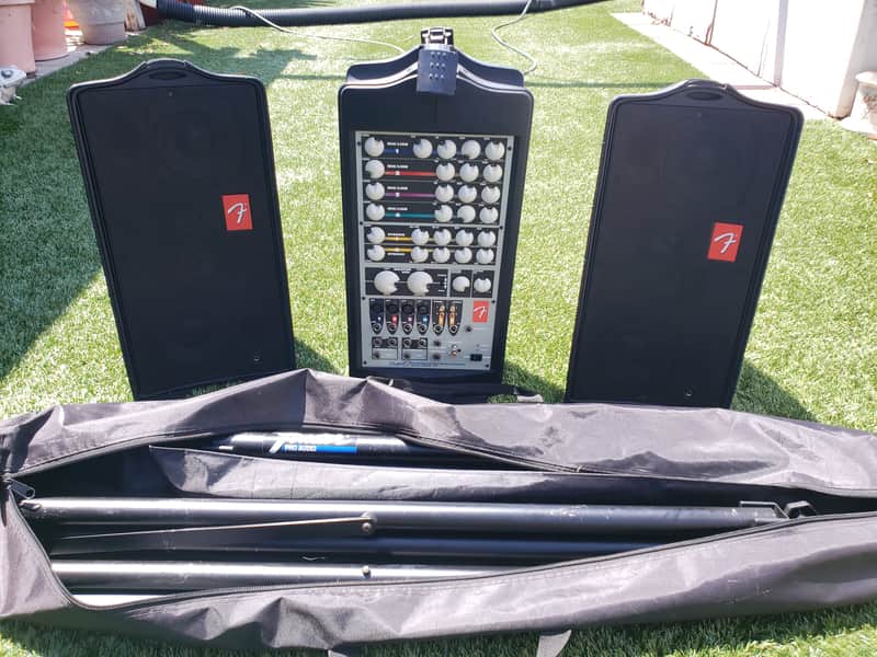 Fender Passport PD-250 with Stands Black image 1