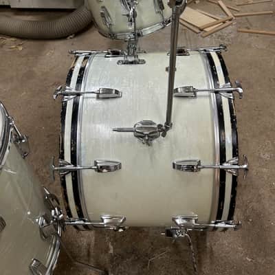 Ludwig Superclassic 1960/63 - White marine pearl image 8