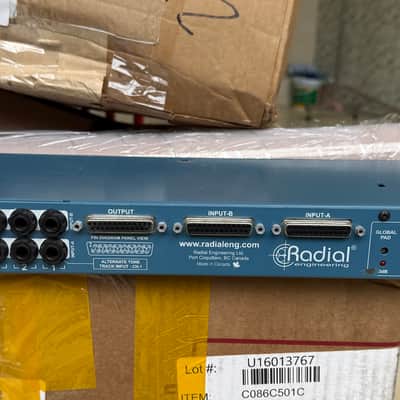 Radial SW8 – 8-Channel Auto-Switcher, worldwide shipping image 5