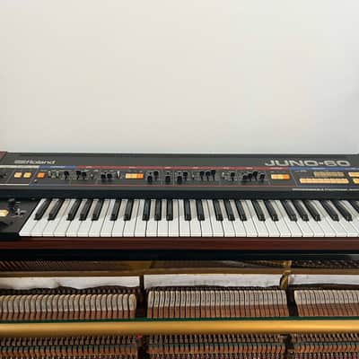 Roland Juno-60 61-Key Polyphonic Synthesizer 1982 - 1984 - Black